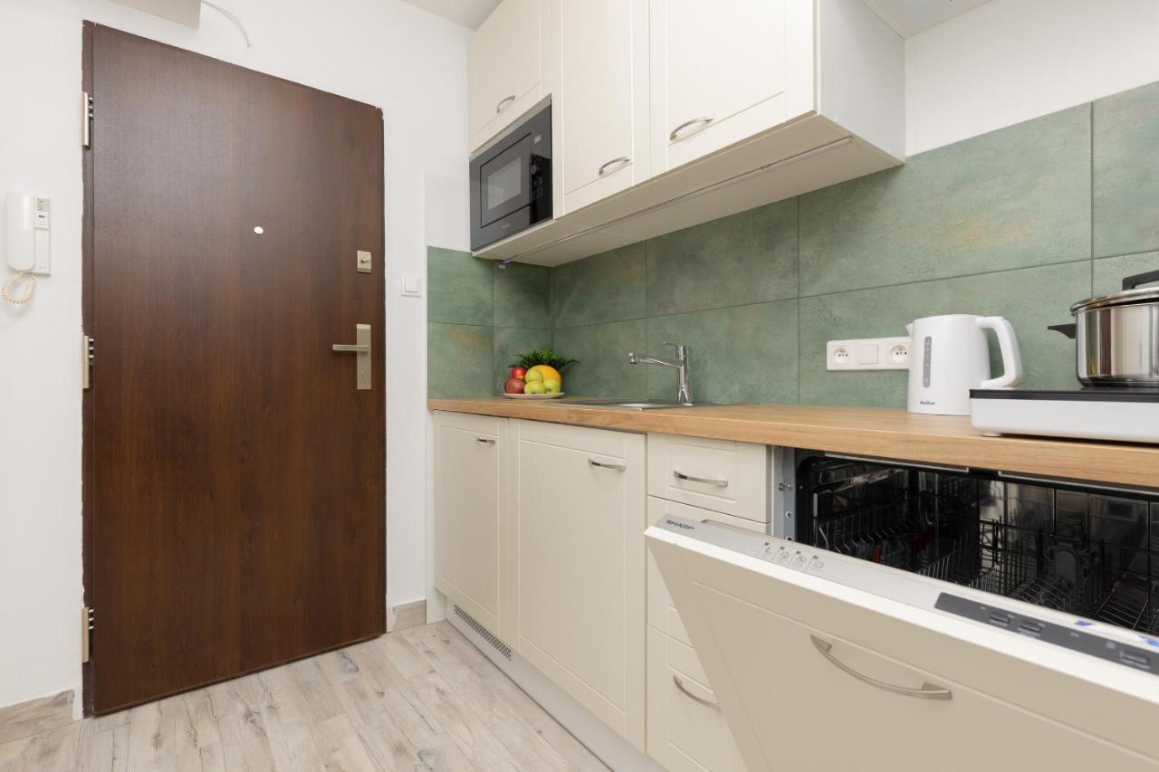 Studio Warsaw Wlochy 1 Sierpnia By Noclegi Renters Exterior photo