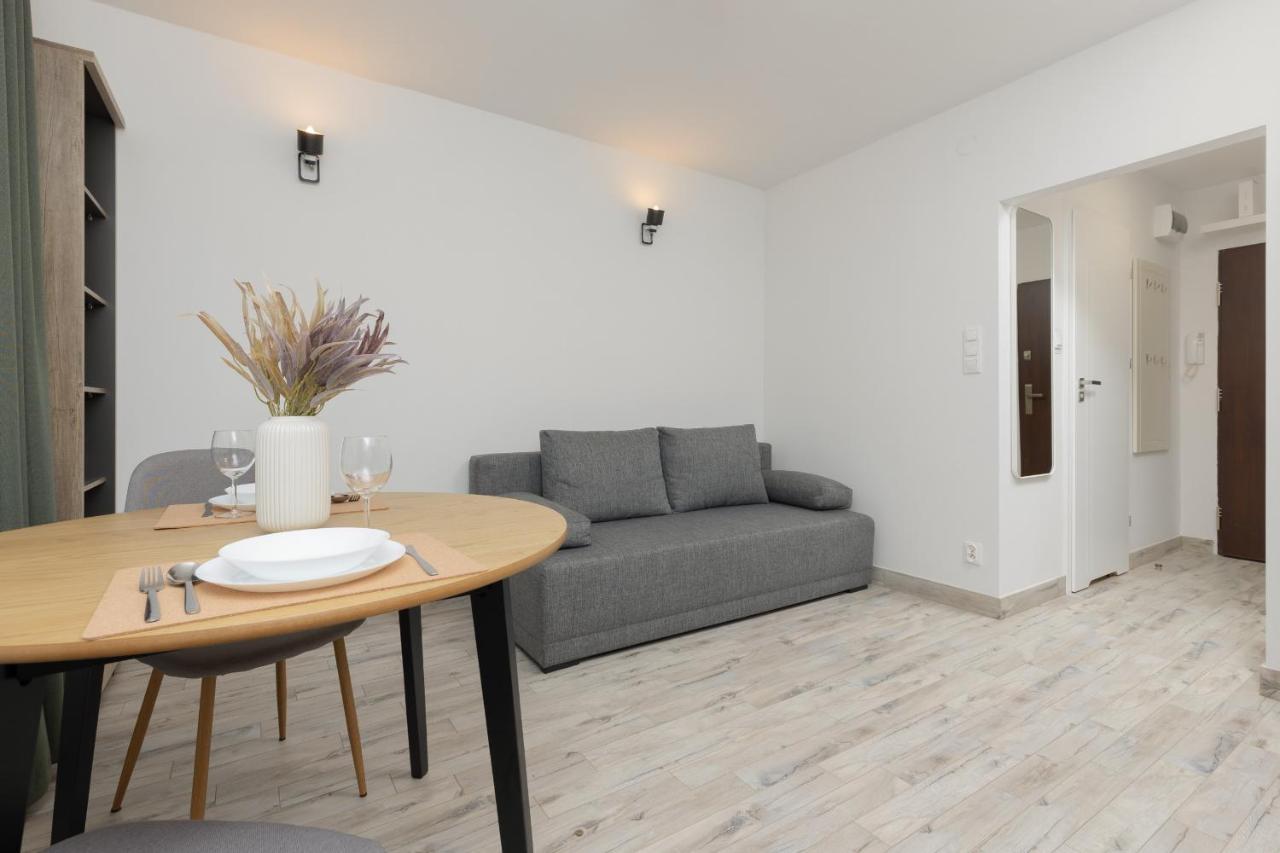 Studio Warsaw Wlochy 1 Sierpnia By Noclegi Renters Exterior photo